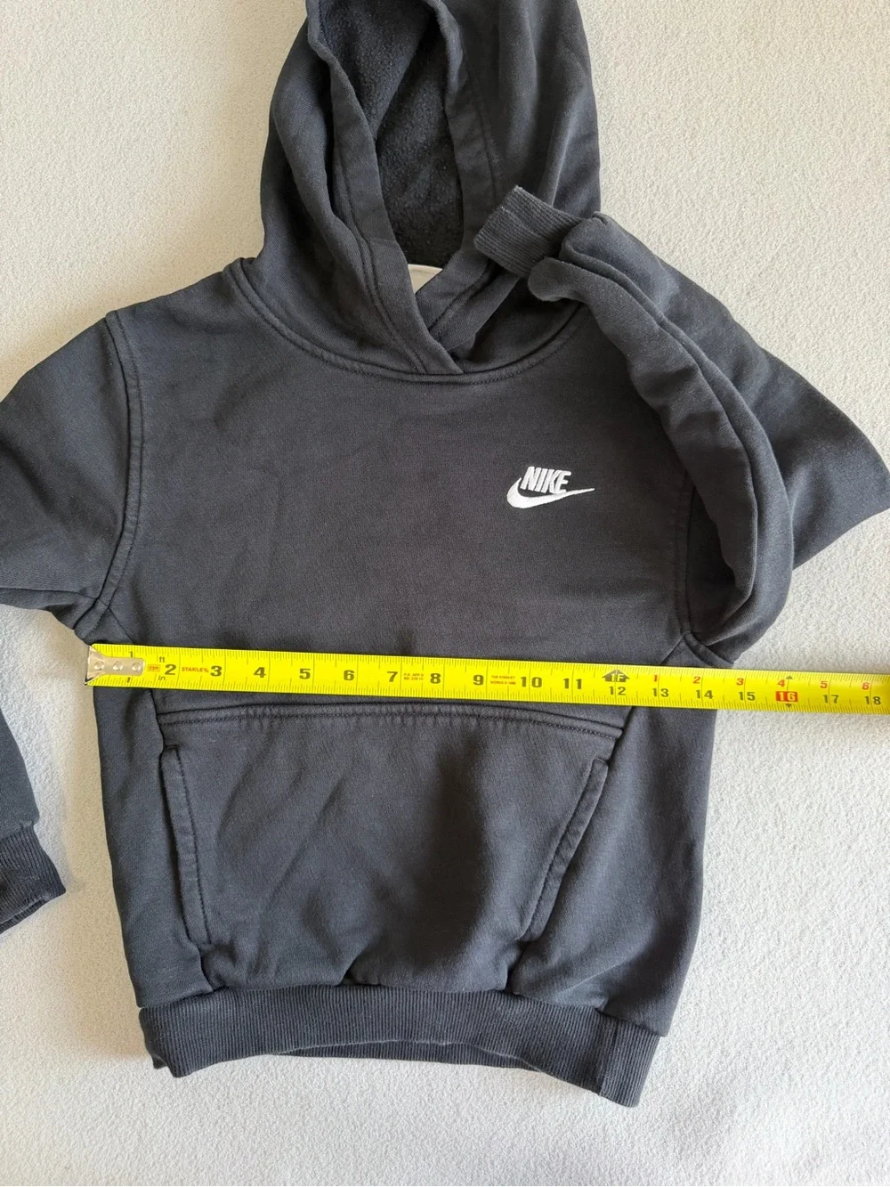 Nike Sweatshirt Hoodie Small Kids Pullover Black Long Sleeve Athletic